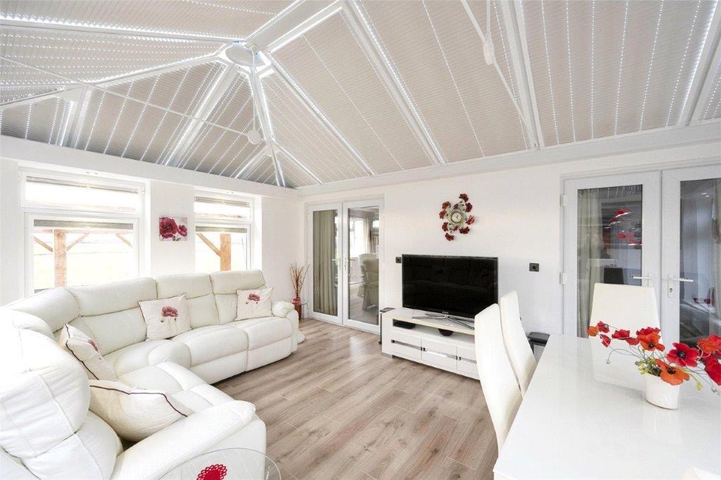 4 bed detached bungalow for sale in Brockholes, Moss Road, Moss, Doncaster, South Yorkshire, DN6 - Property Image 15