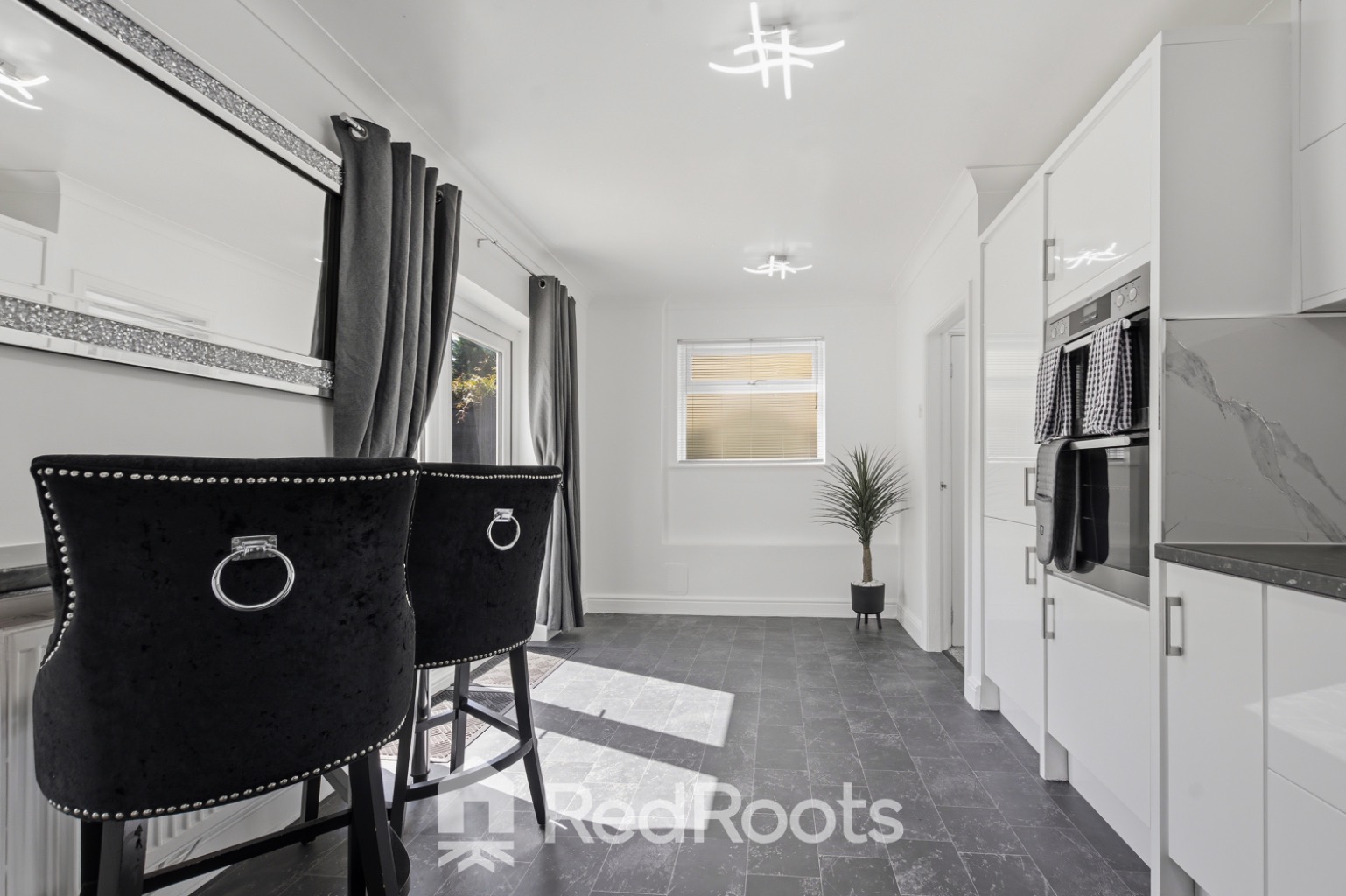 3 bed semi-detached house for sale in Petersgate, Doncaster, South Yorkshire, DN5 - Property Image 4