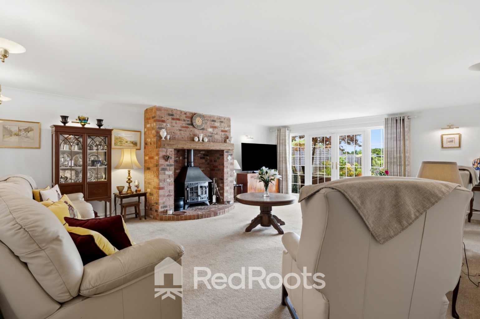 4 bed detached bungalow for sale in Fieldside, Braithwaite Lane, Braithwaite, Doncaster, South Yorkshire, DN7 - Property Image 6