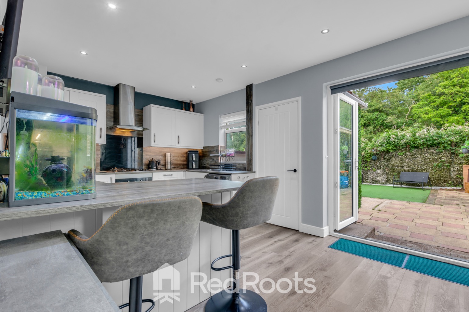 3 bed semi-detached house for sale in Clevedon Crescent, Doncaster, South Yorkshire, DN5 - Property Image 3