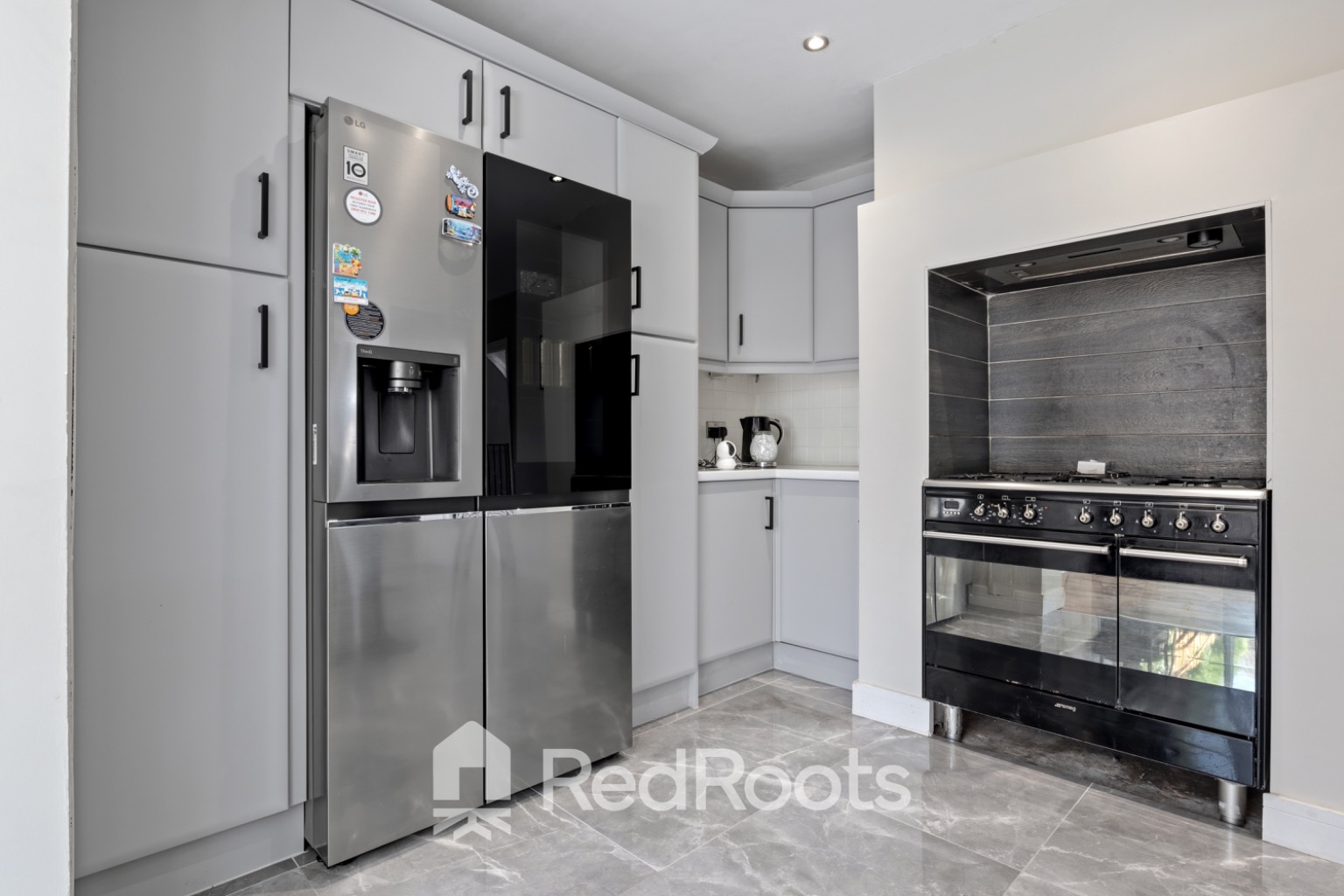 3 bed semi-detached house for sale in Shakespeare Avenue, Campsall, Doncaster, South Yorkshire, DN6 - Property Image 8