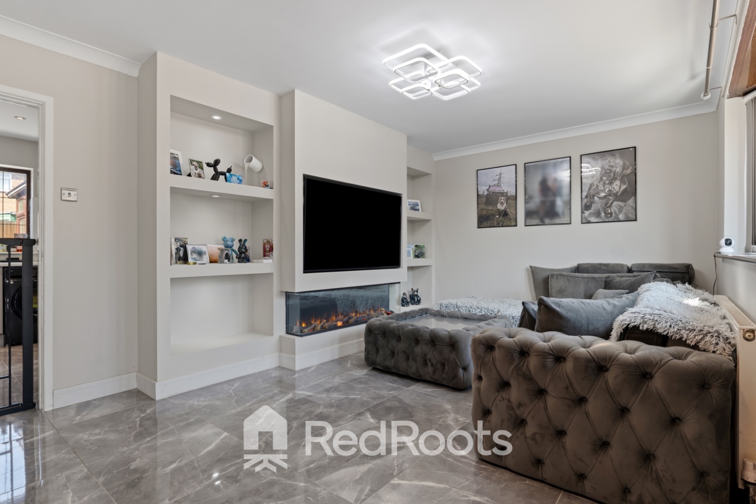 3 bed semi-detached house for sale in Shakespeare Avenue, Campsall, Doncaster, South Yorkshire, DN6 - Property Image 3