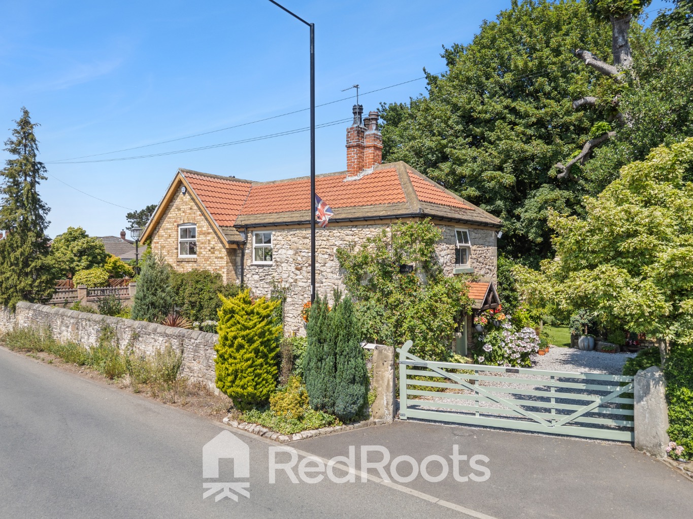 3 bed detached house for sale in Carcroft Lodge, Lodge Road, Carcroft, Doncaster, South Yorkshire, DN6 - Property Image 2
