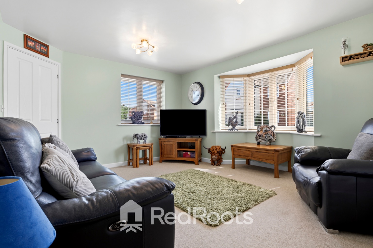 3 bed semi-detached house for sale in Empire Crescent, Woodlands, Doncaster, South Yorkshire, DN6 - Property Image 8