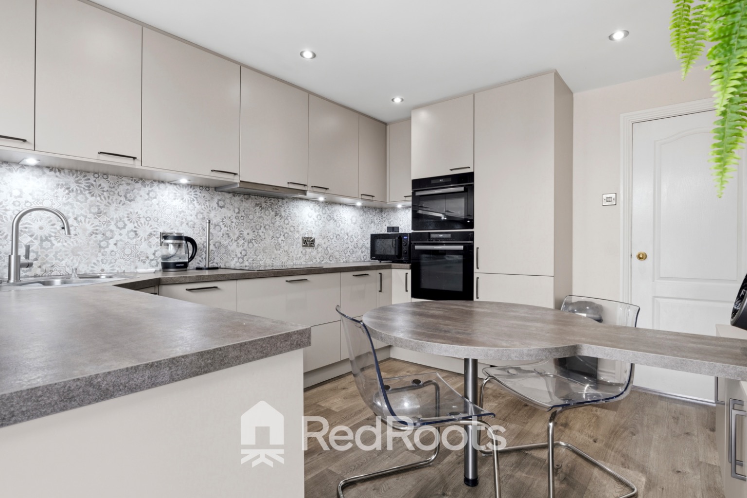 4 bed detached house for sale in Kempton Drive, Dunsville, Doncaster, South Yorkshire, DN7 - Property Image 5