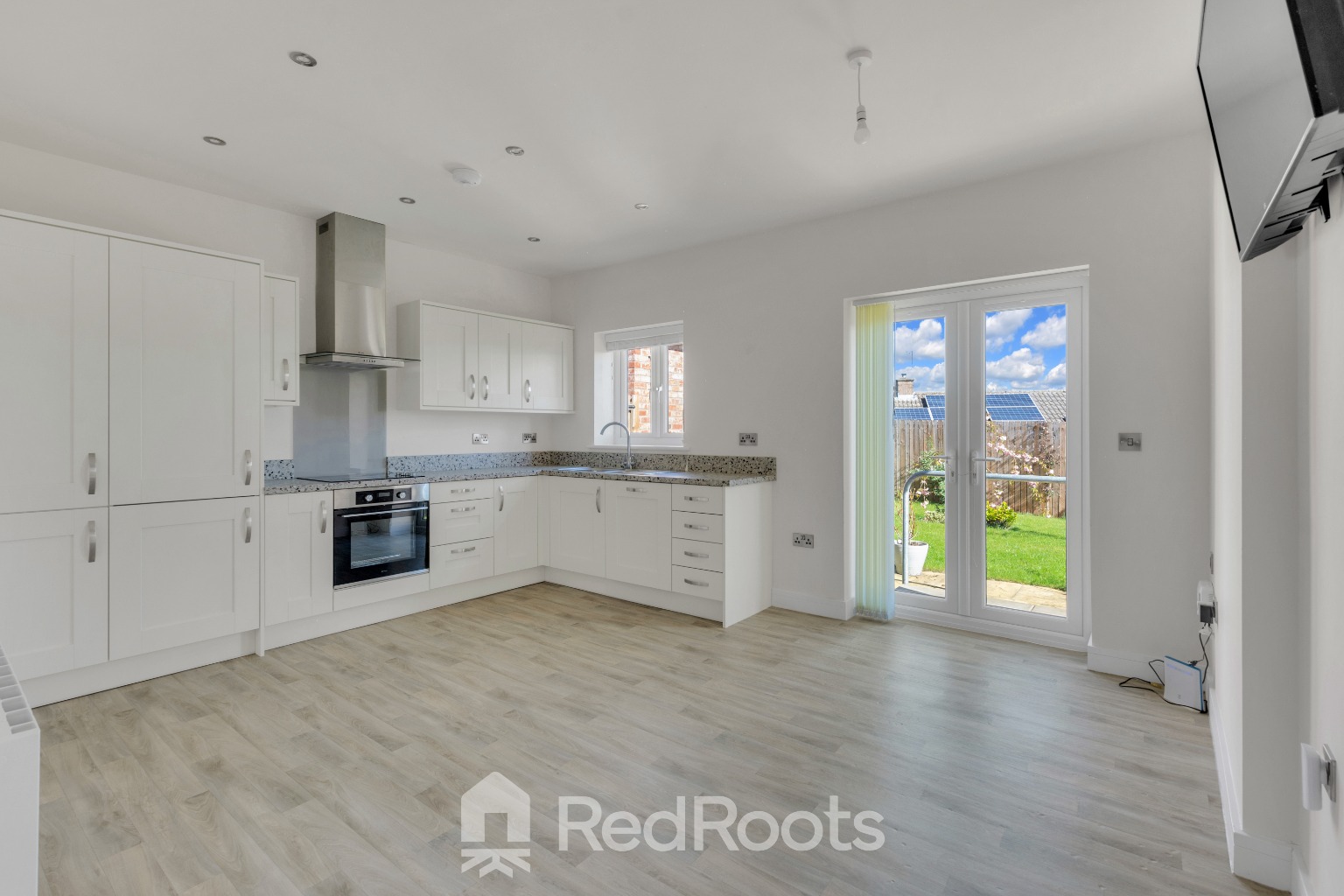 3 bed bungalow for sale in Odessa Drive, Doncaster, DN5  - Property Image 16