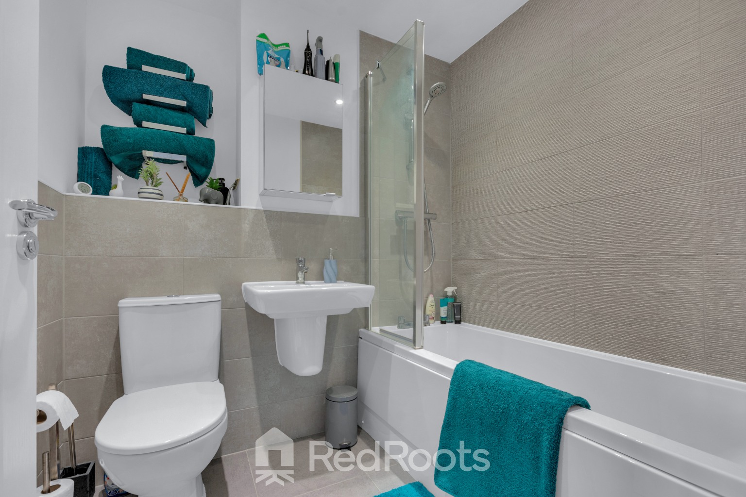 4 bed semi-detached house for sale in Riverside Lane, Doncaster, DN2  - Property Image 3