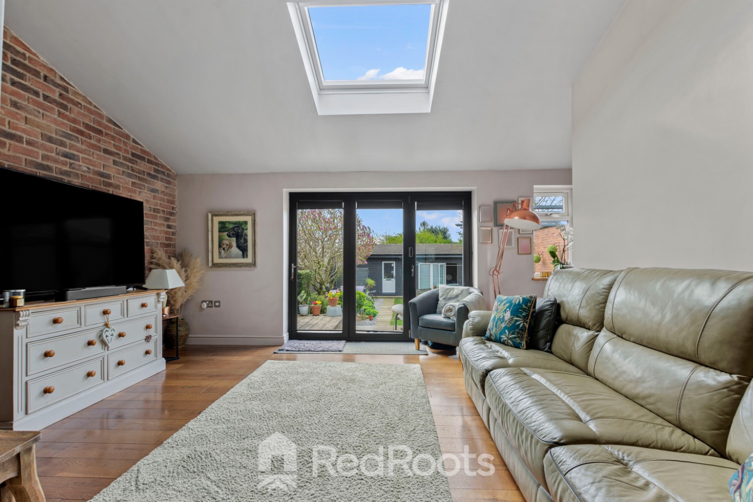 4 bed semi-detached house for sale in Scawthorpe Avenue, Doncaster, South Yorkshire, DN5 - Property Image 4