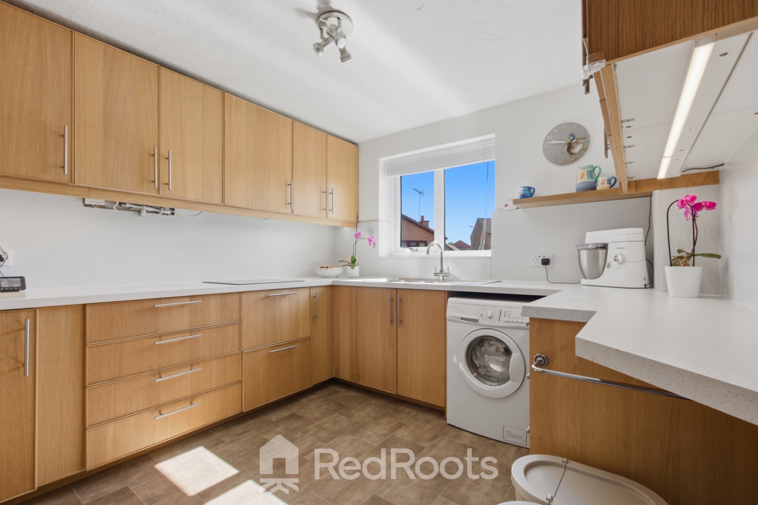 3 bed detached bungalow for sale in Valiant Gardens, Sprotbrough, Doncaster, DN5  - Property Image 10