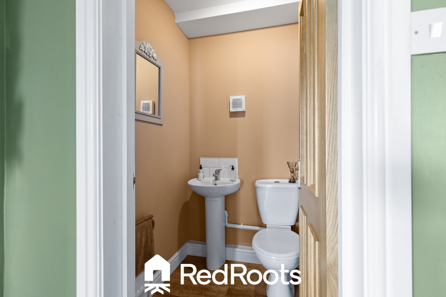 4 bed detached house for sale in Farm Court, Adwick-Le-Street, Doncaster, South Yorkshire, DN6  - Property Image 10