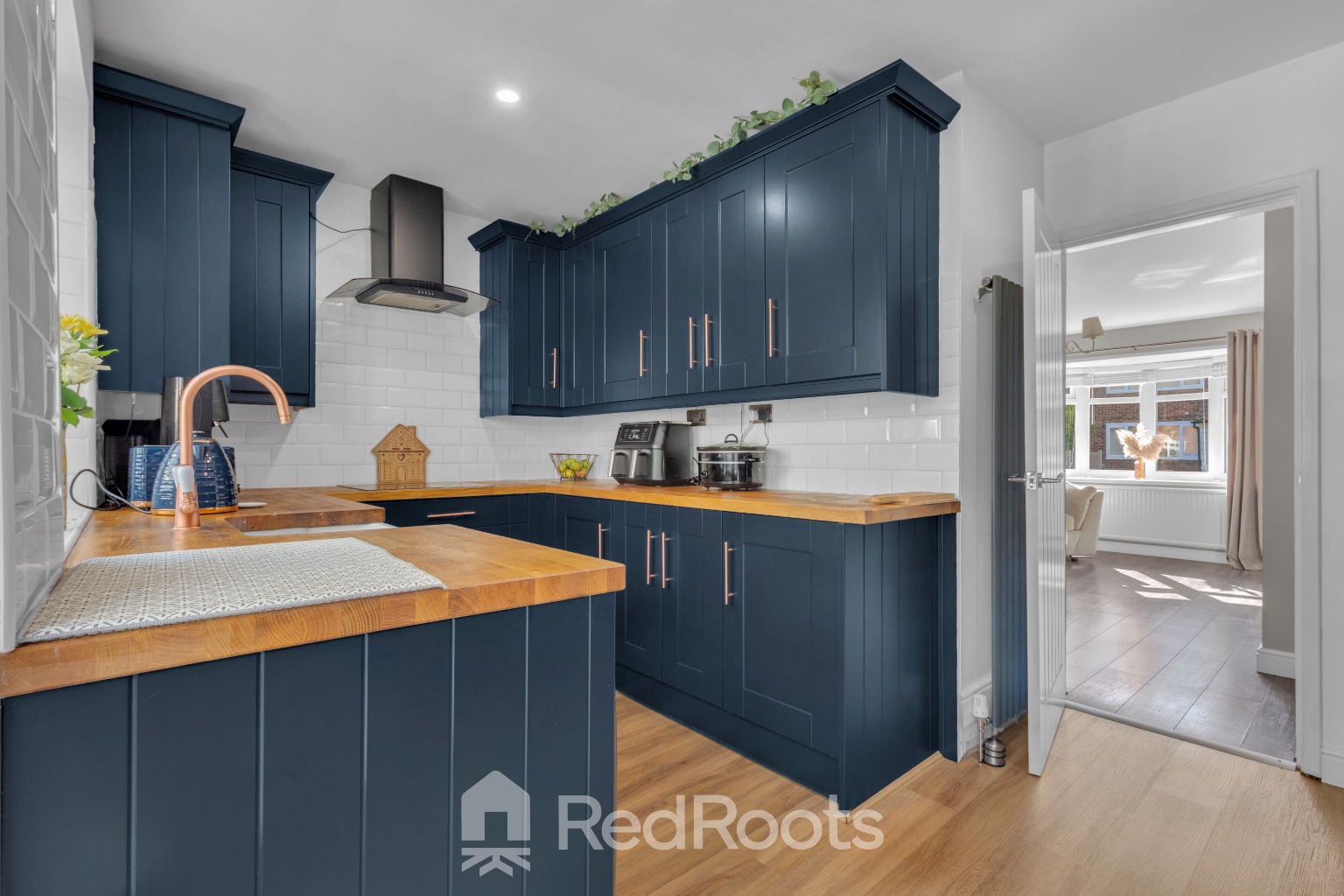 3 bed semi-detached house for sale in Windsor Walk, Doncaster, DN5 - Property Image 5