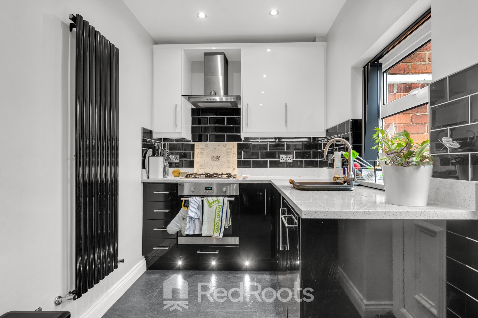 2 bed semi-detached house for sale in Crompton Avenue, Doncaster, South Yorkshire, DN5  - Property Image 5