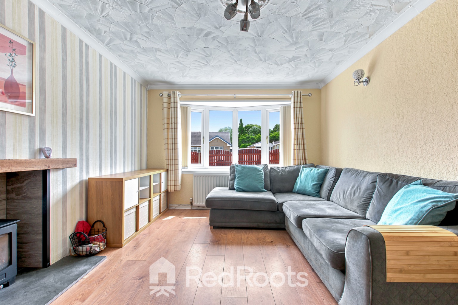 2 bed bungalow for sale in St. Pauls Parade, Cusworth, Doncaster, South Yorkshire, DN5 - Property Image 3
