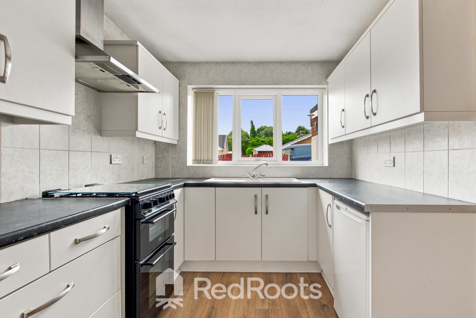 2 bed bungalow for sale in St. Pauls Parade, Cusworth, Doncaster, South Yorkshire, DN5 - Property Image 10