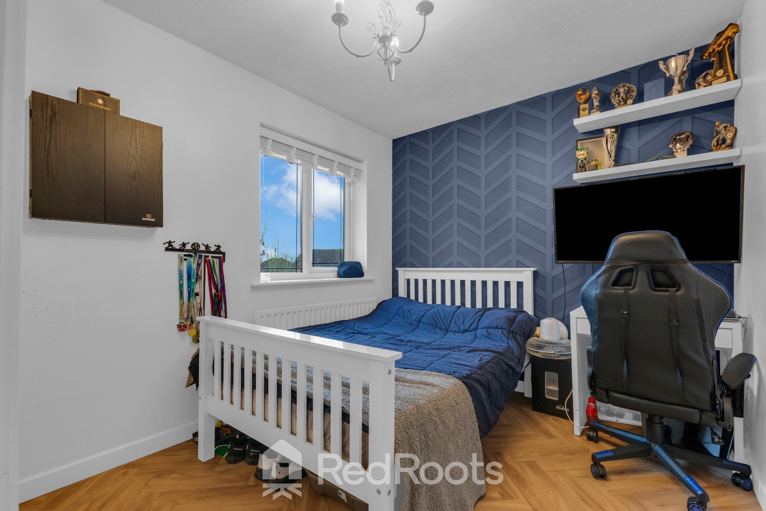 4 bed semi-detached house for sale in North End Drive, Harlington, Doncaster, DN5  - Property Image 19