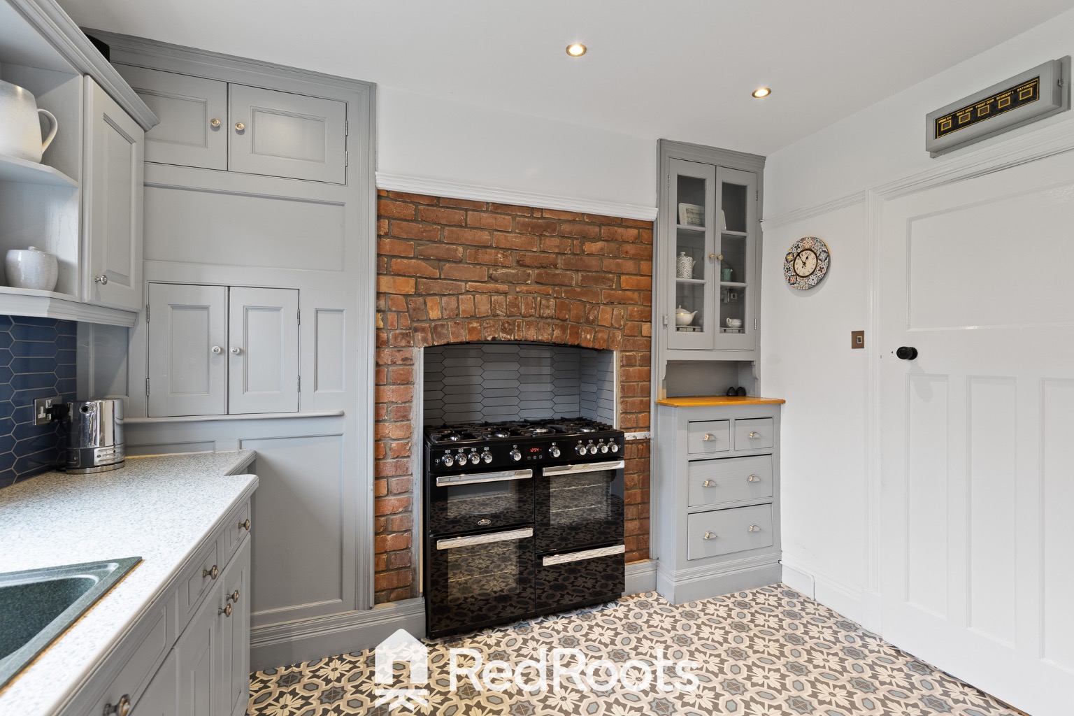 4 bed semi-detached house for sale in The Rigg, Park Drive, Sprotbrough, Doncaster, South Yorkshire, DN5  - Property Image 10
