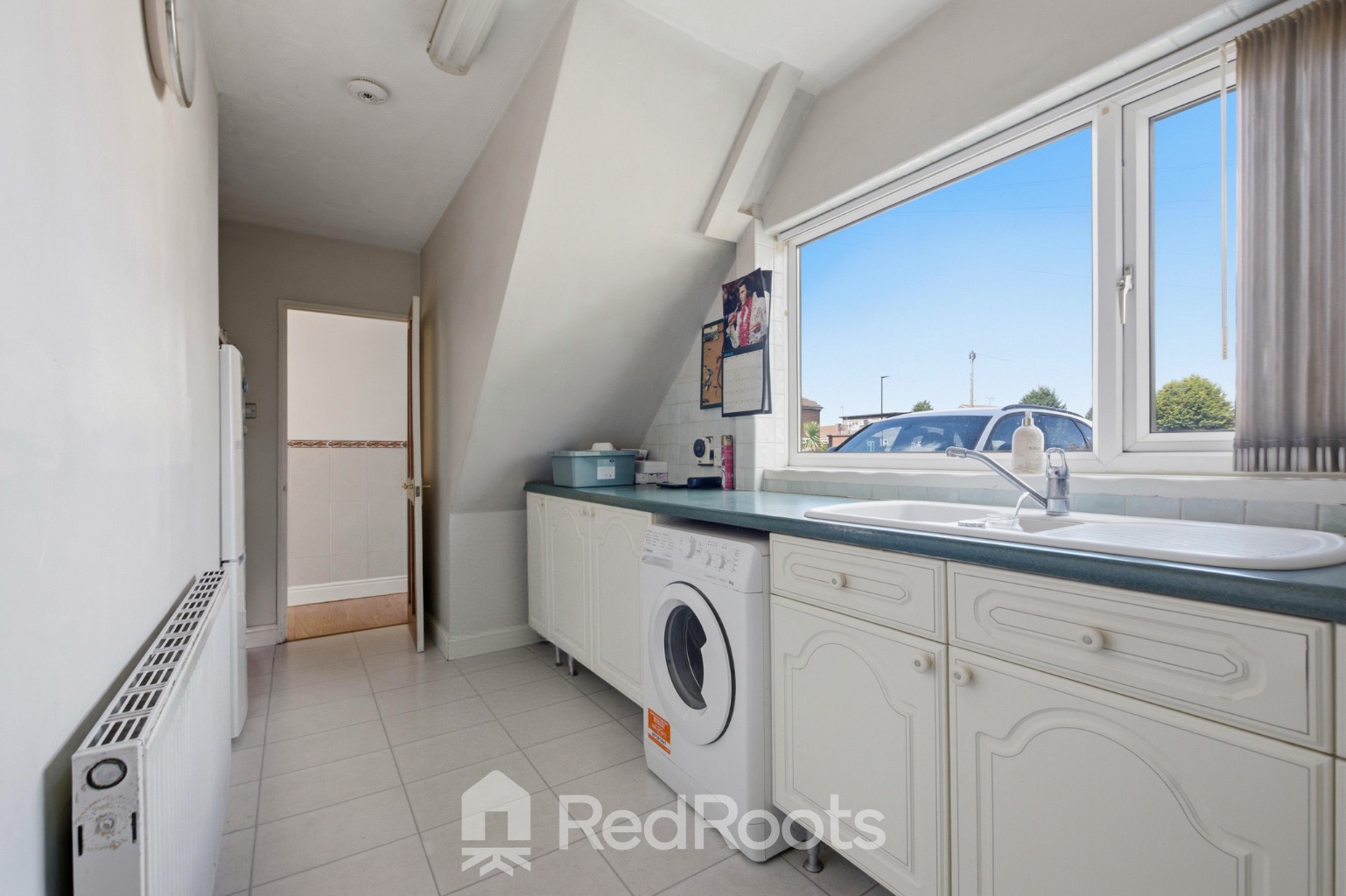 3 bed semi-detached house for sale in Pipering Lane, Doncaster, South Yorkshire, DN5  - Property Image 5