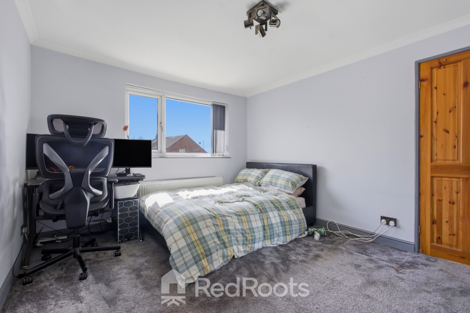 3 bed semi-detached house for sale in Pipering Lane, Doncaster, South Yorkshire, DN5  - Property Image 8