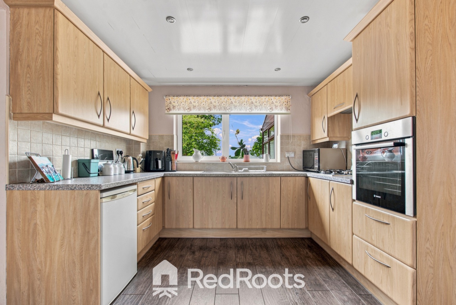 3 bed detached house for sale in Dean Close, Sprotbrough, Doncaster, South Yorkshire, DN5 - Property Image 8