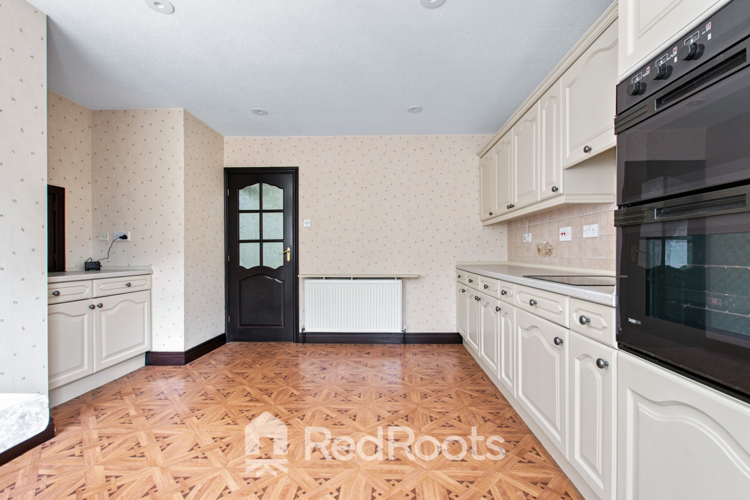 4 bed bungalow for sale in Clayton, Doncaster, South Yorkshire, DN5  - Property Image 5