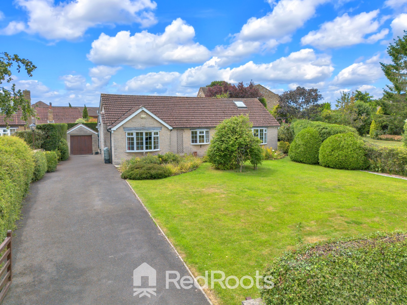 4 bed bungalow for sale in Clayton, Doncaster, South Yorkshire, DN5  - Property Image 1