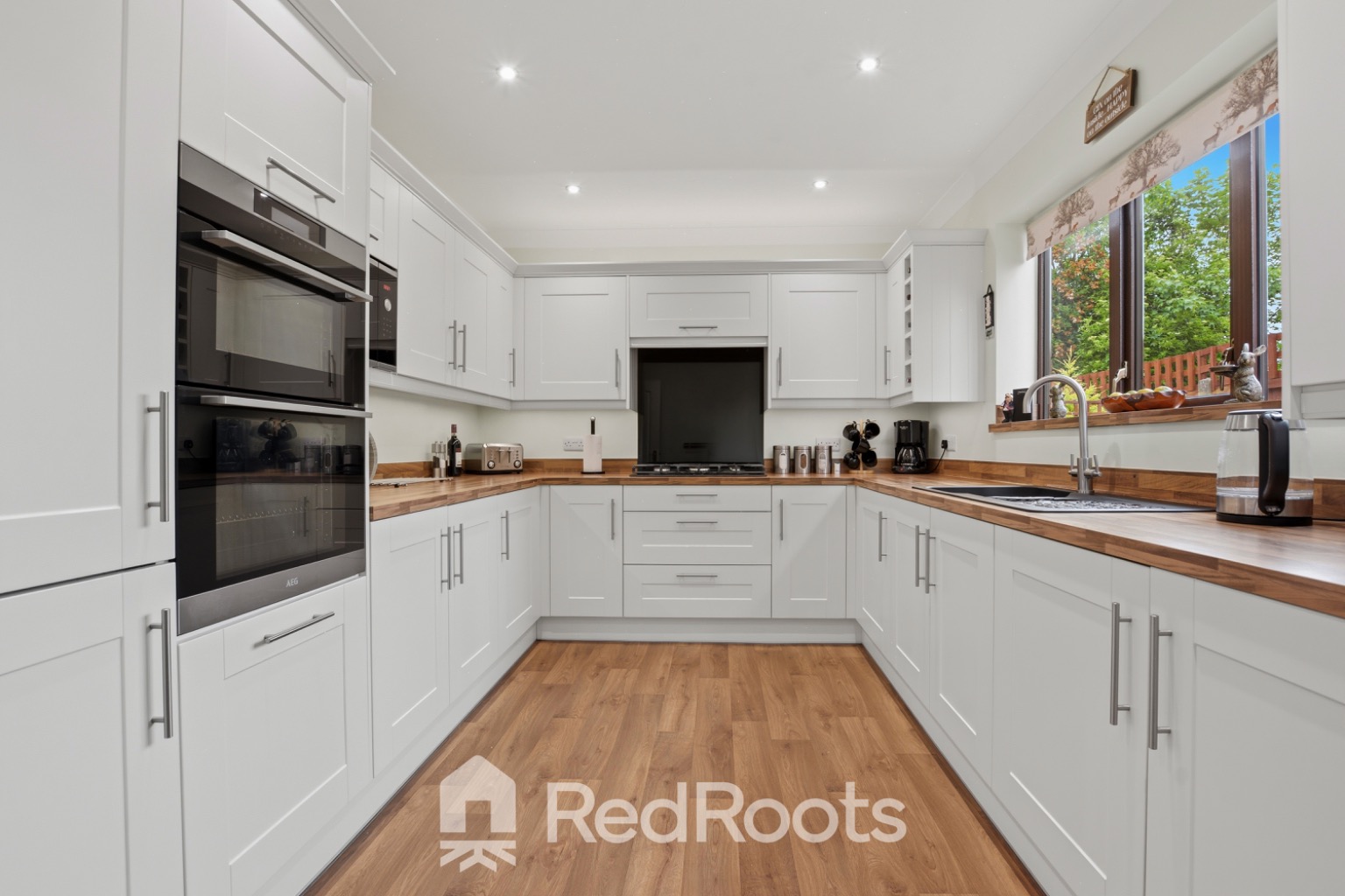 3 bed bungalow for sale in Farm Court, Adwick-le-street, Doncaster, South Yorkshire, DN6  - Property Image 2