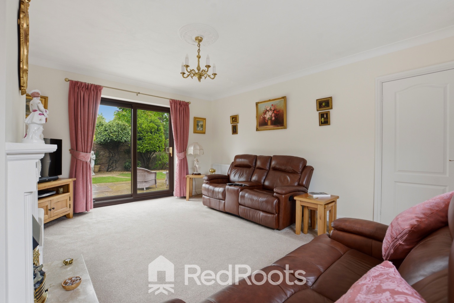 3 bed bungalow for sale in Farm Court, Adwick-le-street, Doncaster, South Yorkshire, DN6  - Property Image 7