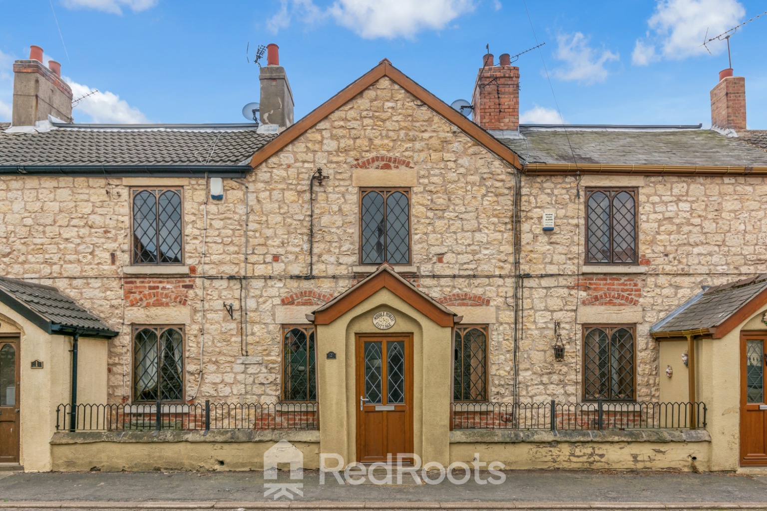 3 bed cottage for sale in Main Street, Cadeby, Doncaster, South Yorkshire, DN5  - Property Image 1