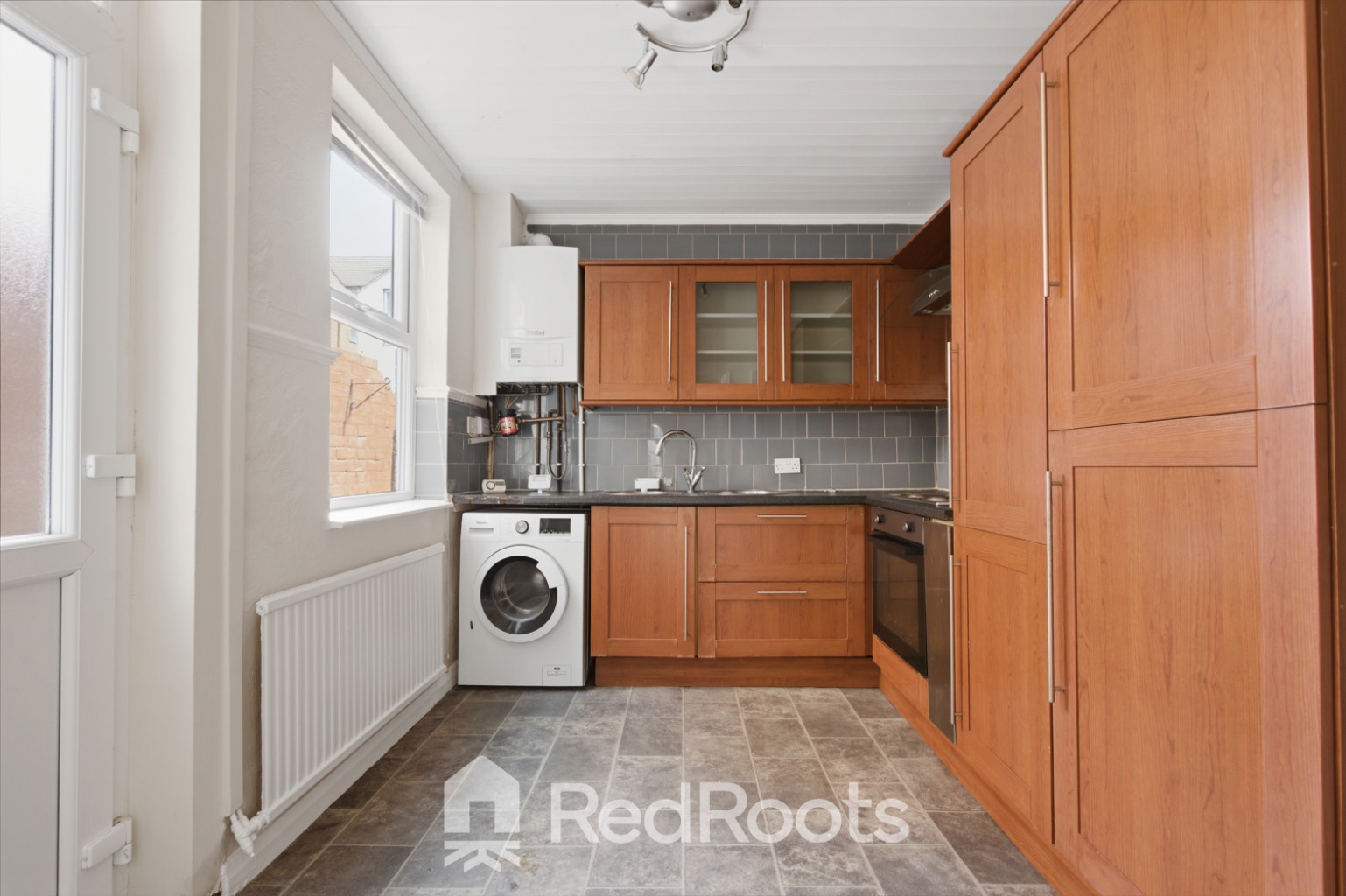 2 bed terraced house for sale in Clarence Avenue, Doncaster, South Yorkshire, DN4 - Property Image 13