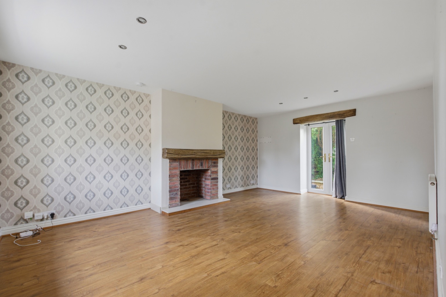 4 bed cottage for sale in Grove Court, Marr, Doncaster, DN5  - Property Image 2