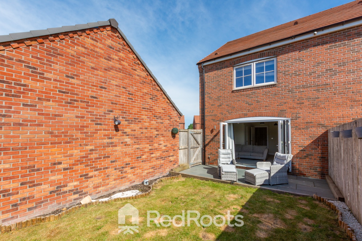 3 bed semi-detached house for sale in Old School Drive, Kirk Sandall, Doncaster, South Yorkshire, DN3 - Property Image 27