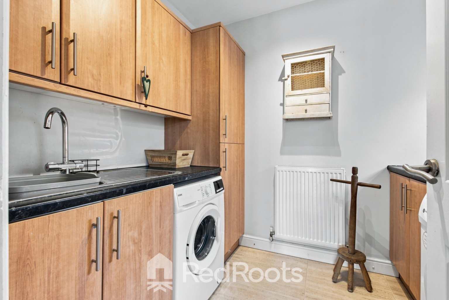 4 bed semi-detached house for sale in Clifton Drive, Sprotbrough, Doncaster, DN5  - Property Image 9