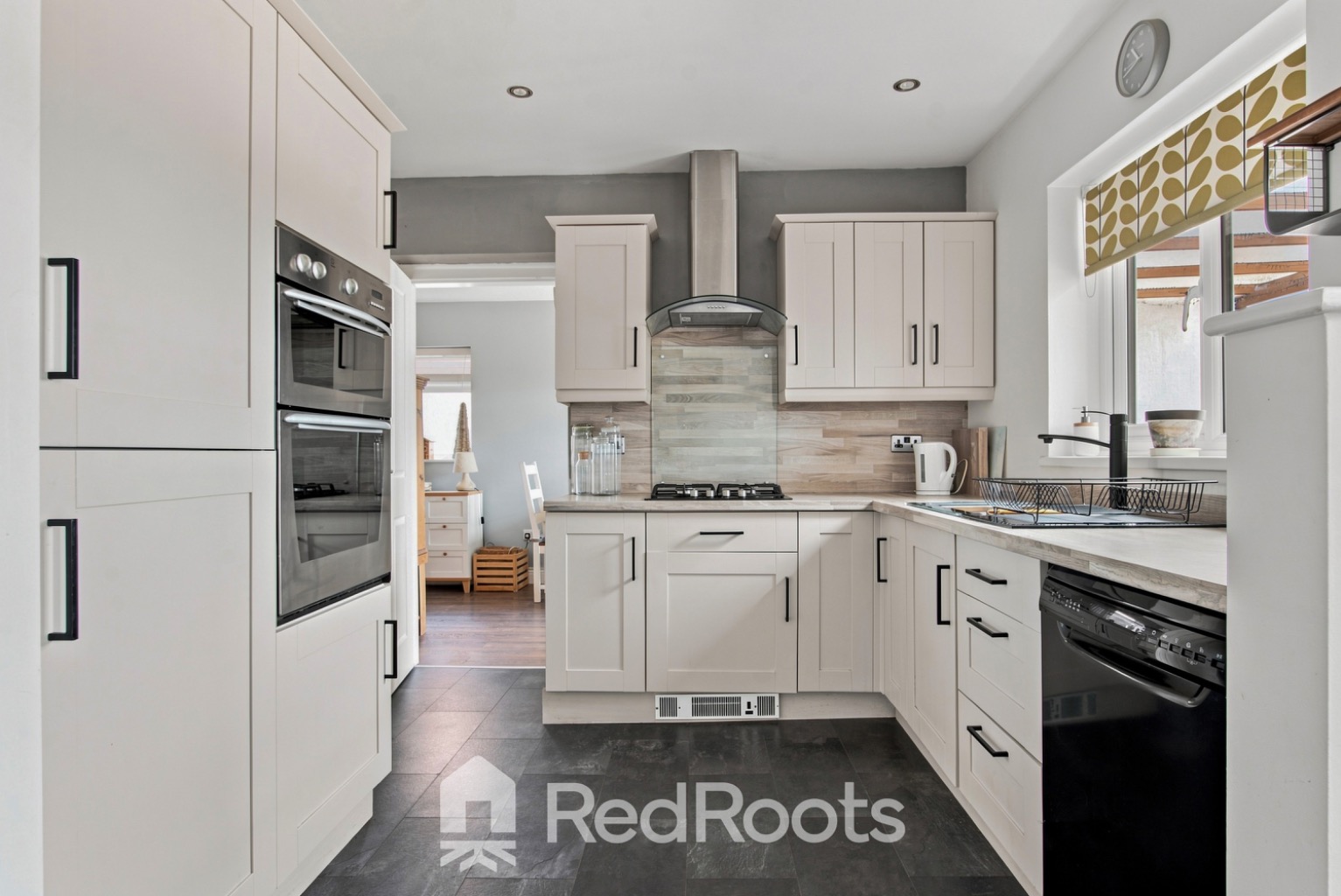 4 bed semi-detached house for sale in Clifton Drive, Sprotbrough, Doncaster, DN5  - Property Image 5
