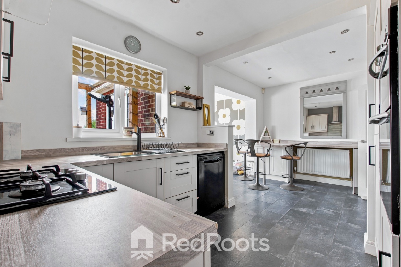 4 bed semi-detached house for sale in Clifton Drive, Sprotbrough, Doncaster, DN5  - Property Image 7