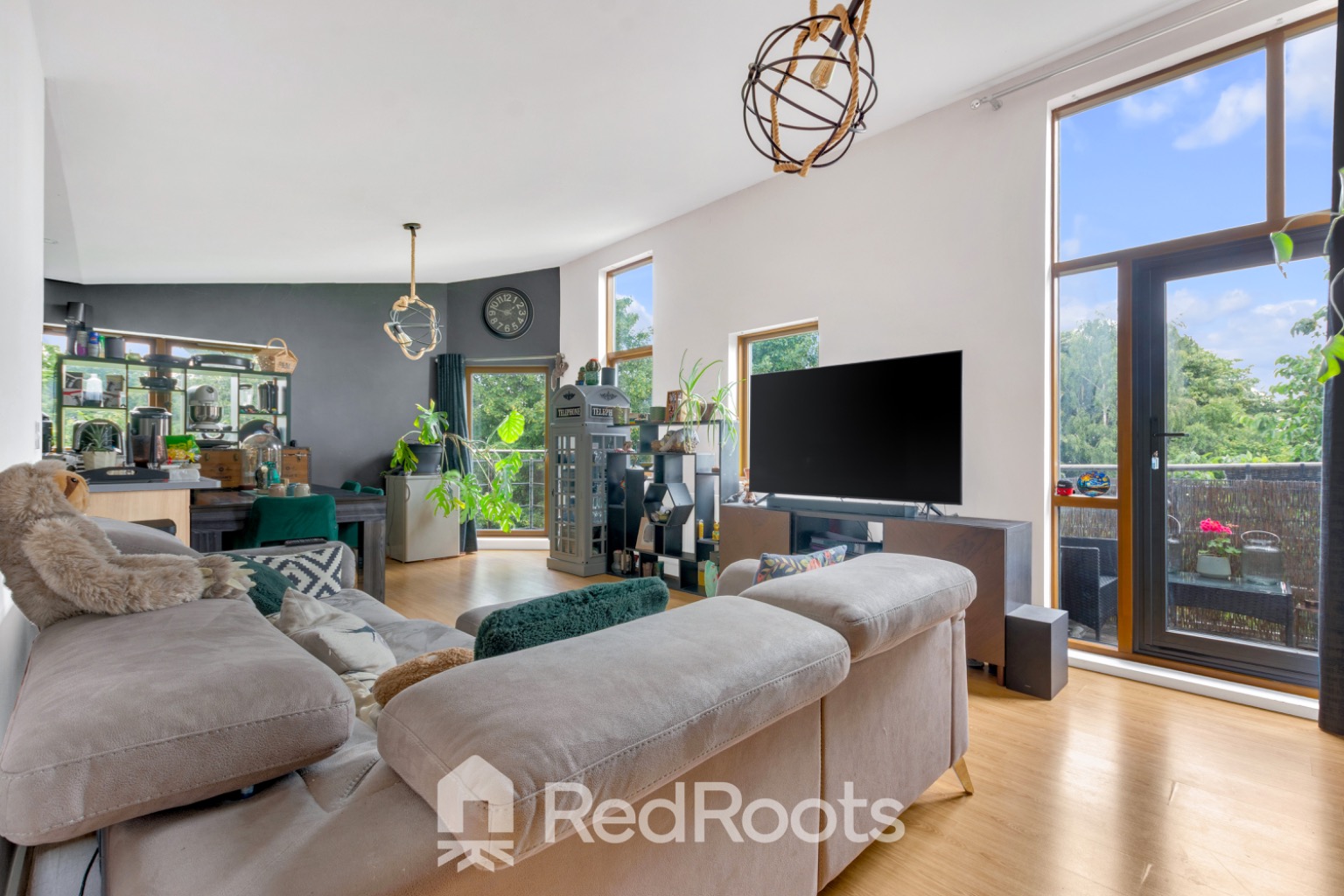 2 bed flat for sale in Stone Arches, York Road, Doncaster, South Yorkshire, DN5 - Property Image 2