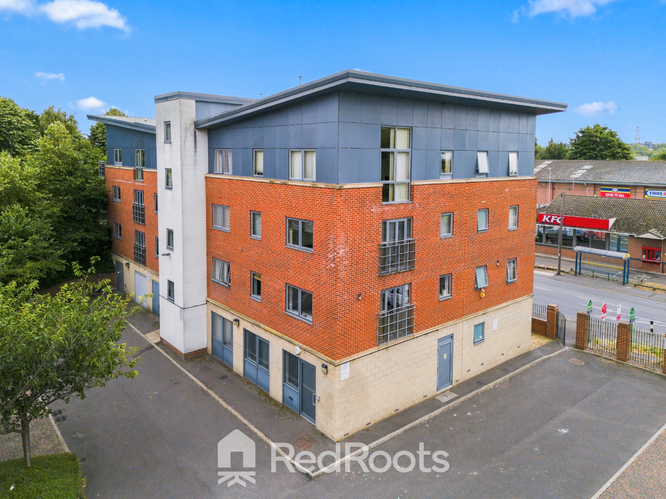 2 bed flat for sale in Stone Arches, York Road, Doncaster, South Yorkshire, DN5 - Property Image 17