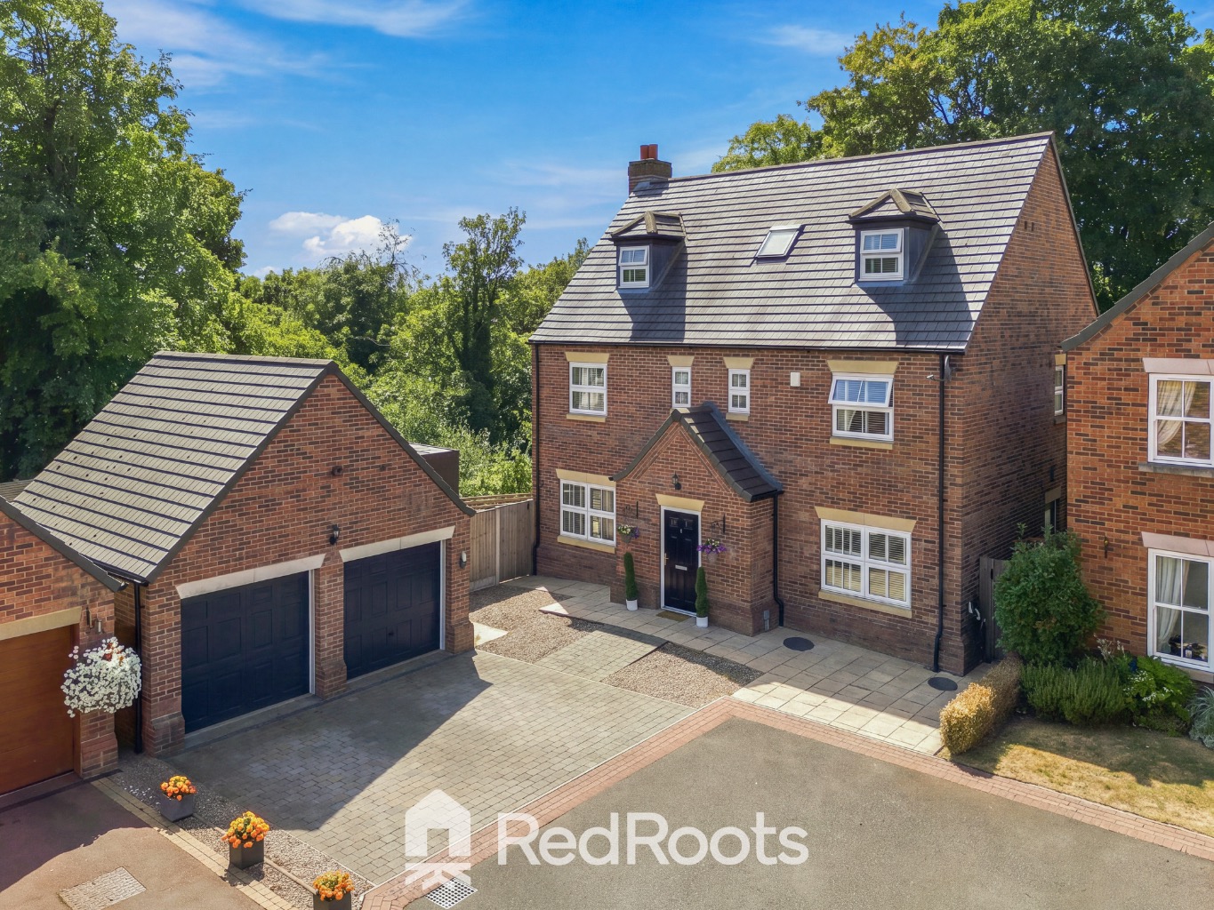 5 bed detached house for sale in Lock Keepers View, Sprotbrough, Doncaster, South Yorkshire, DN5  - Property Image 1