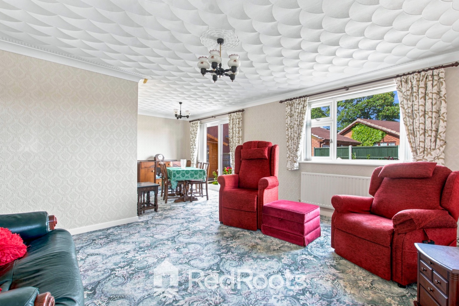 3 bed bungalow for sale in Valiant Gardens, Sprotbrough, Doncaster, South Yorkshire, DN5  - Property Image 3
