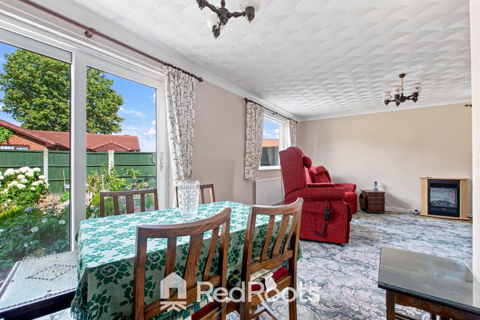 3 bed bungalow for sale in Valiant Gardens, Sprotbrough, Doncaster, South Yorkshire, DN5  - Property Image 4