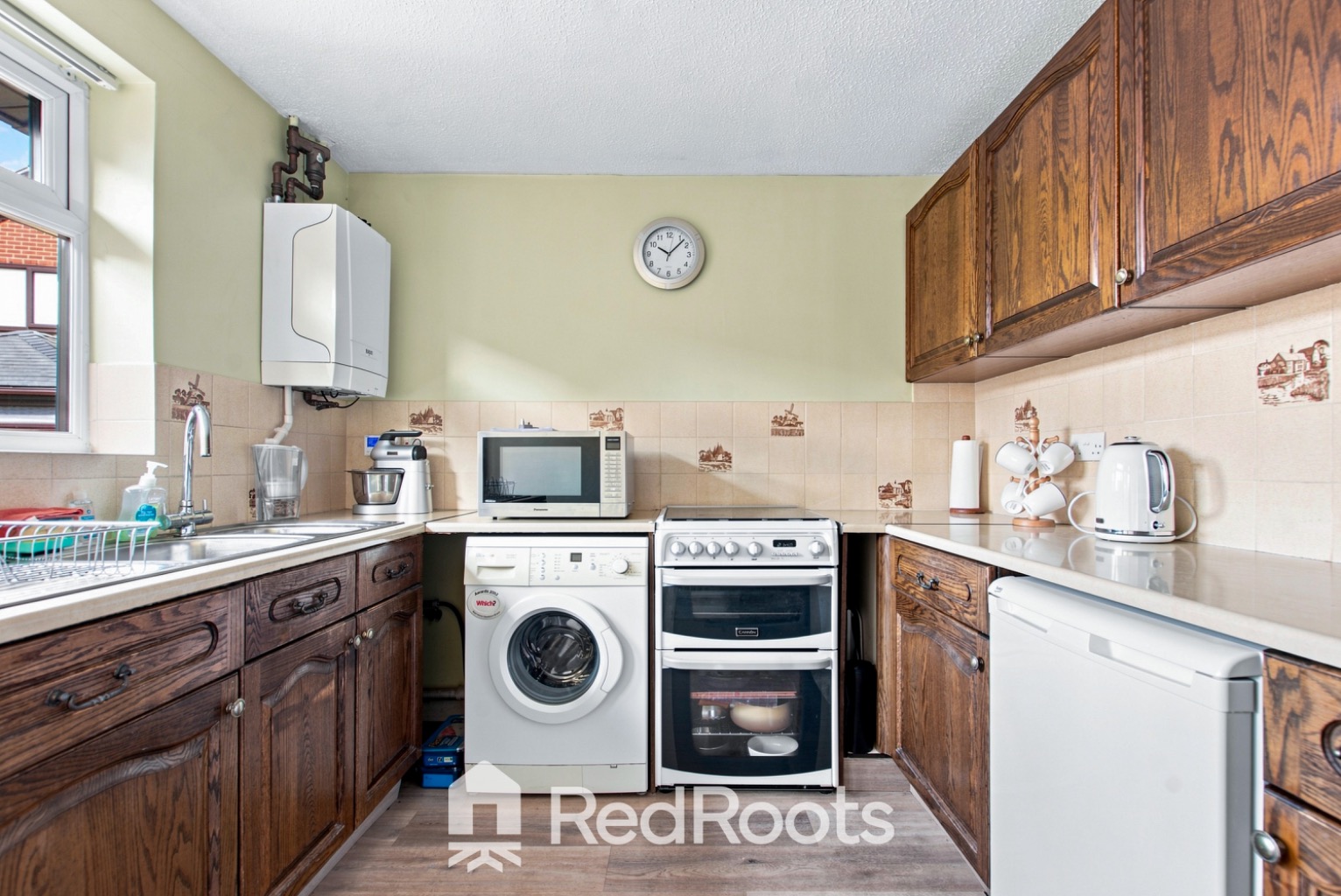 3 bed bungalow for sale in Valiant Gardens, Sprotbrough, Doncaster, South Yorkshire, DN5  - Property Image 6