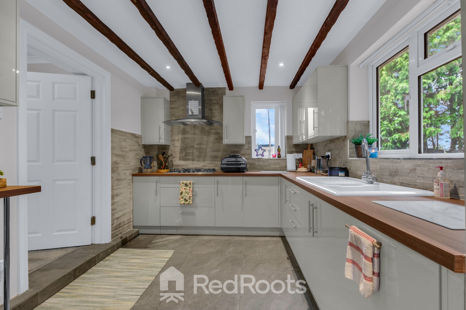 3 bed detached house for sale in Swing Bridge House, Kirkhouse Green, Doncaster, South Yorkshire, DN7 5TE  - Property Image 6