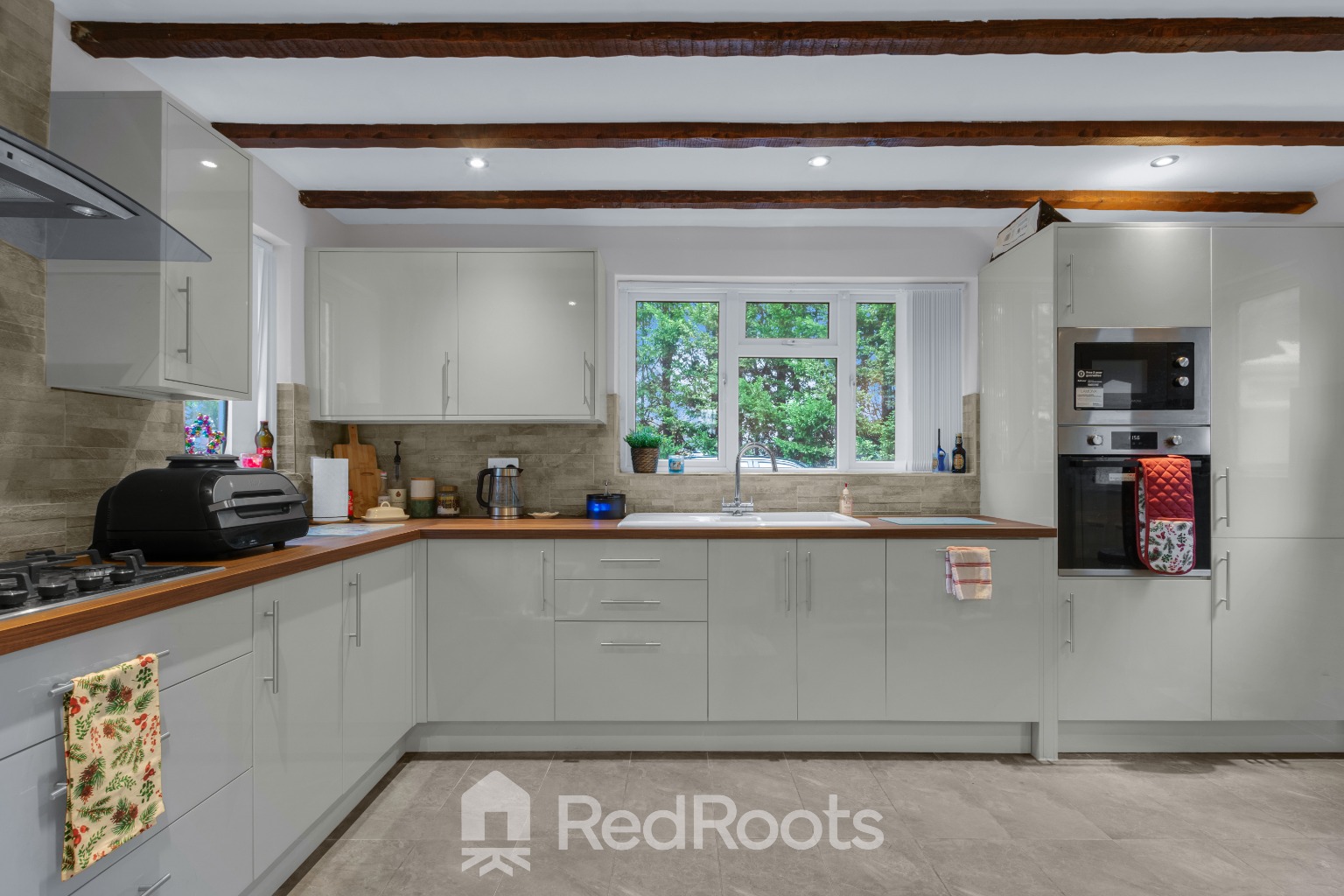 3 bed detached house for sale in Swing Bridge House, Kirkhouse Green, Doncaster, South Yorkshire, DN7 5TE  - Property Image 7