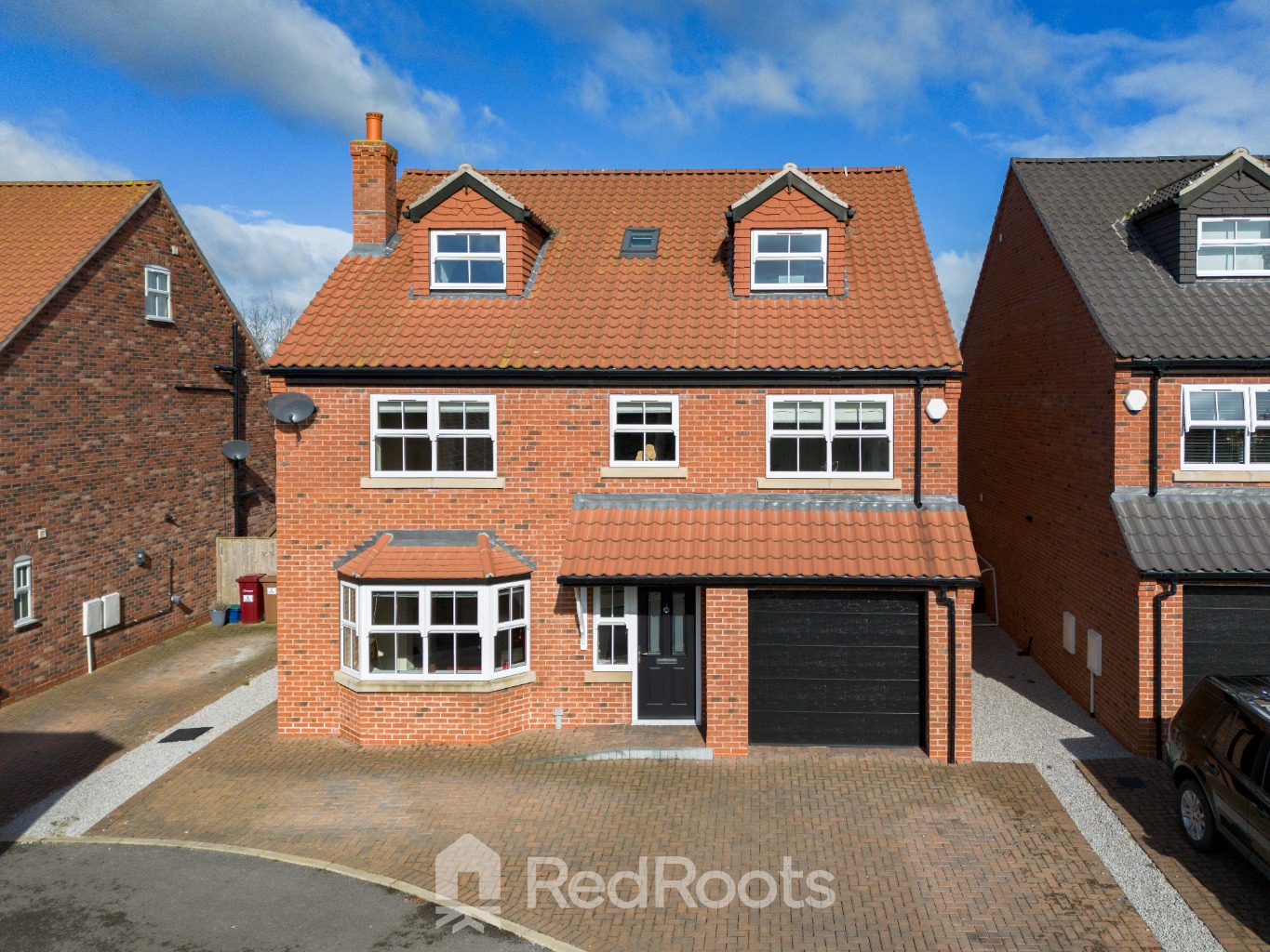 6 bed detached house for sale in Oades Close, Crowle, Scunthorpe, Lincolnshire, DN17 4FG  - Property Image 1