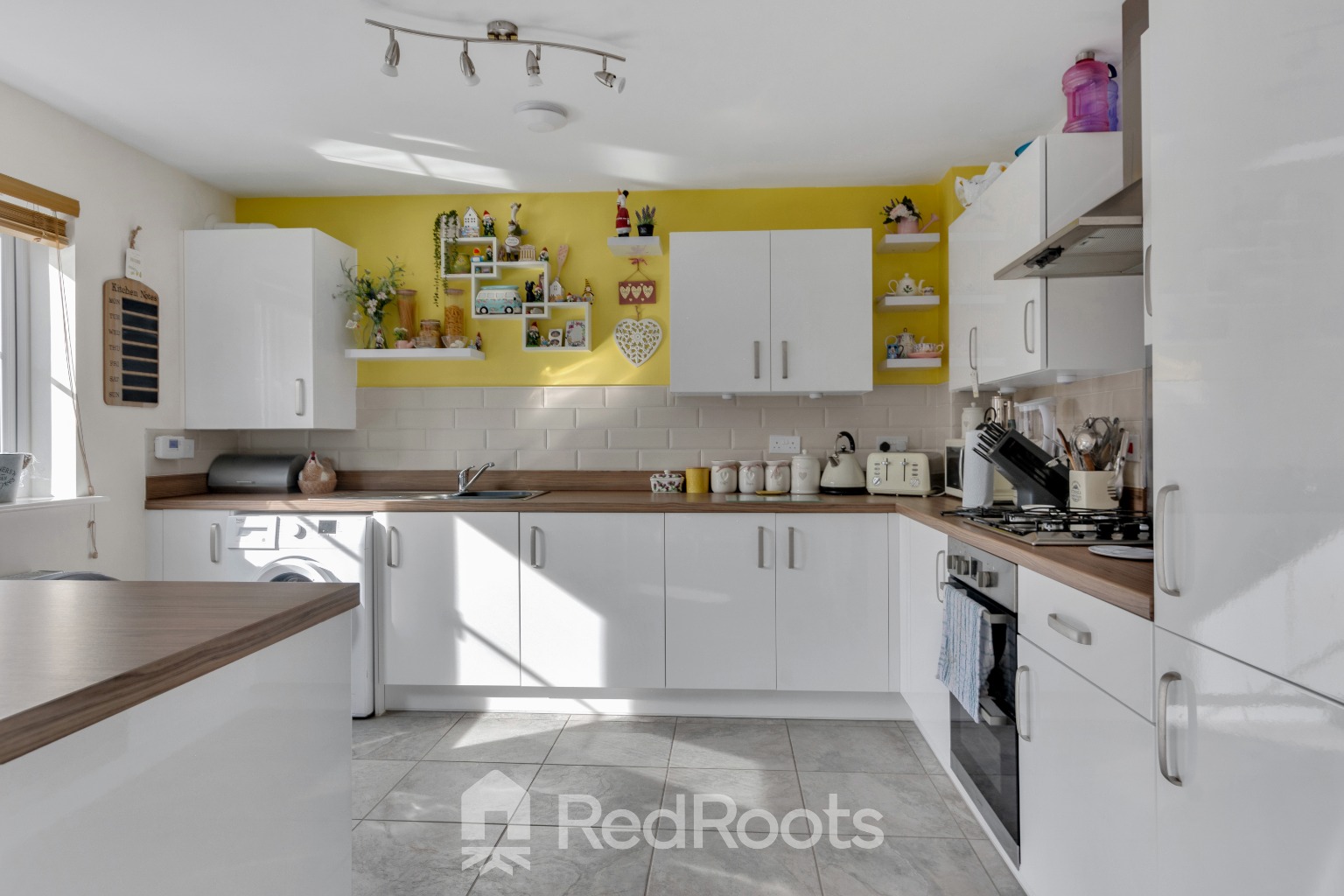 4 bed detached house for sale in Roxbury Drive,  Hatfield, Doncaster, DN7 6FL  - Property Image 6