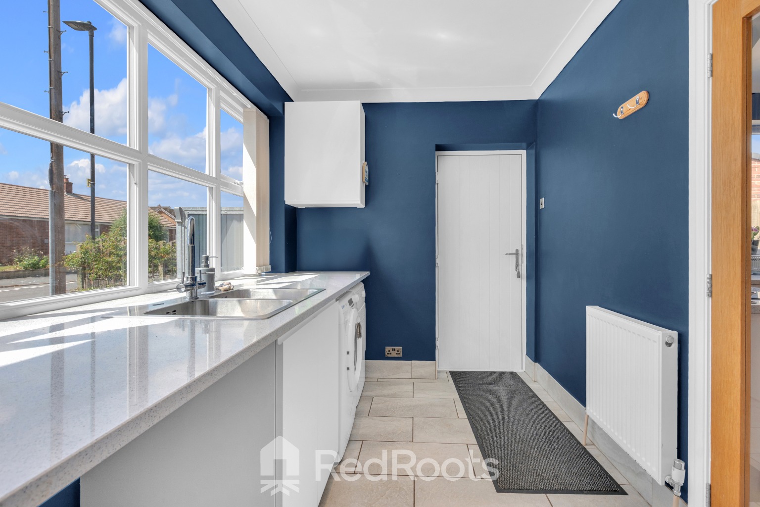 3 bed detached bungalow for sale in Sycamore Crescent, Bawtry, Doncaster, South Yorkshire, DN10 6LE  - Property Image 9