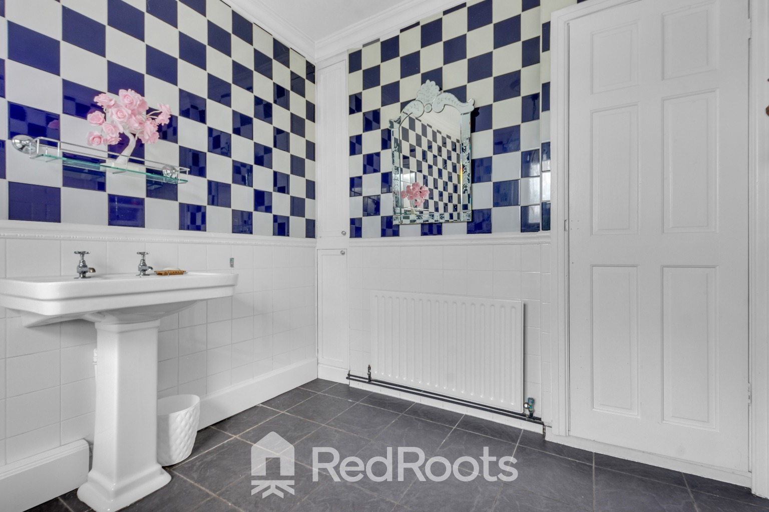 7 bed detached house for sale in Kinnard House, Silver Street, Owston Ferry, Doncaster, Lincolnshire, DN9 1RN  - Property Image 38