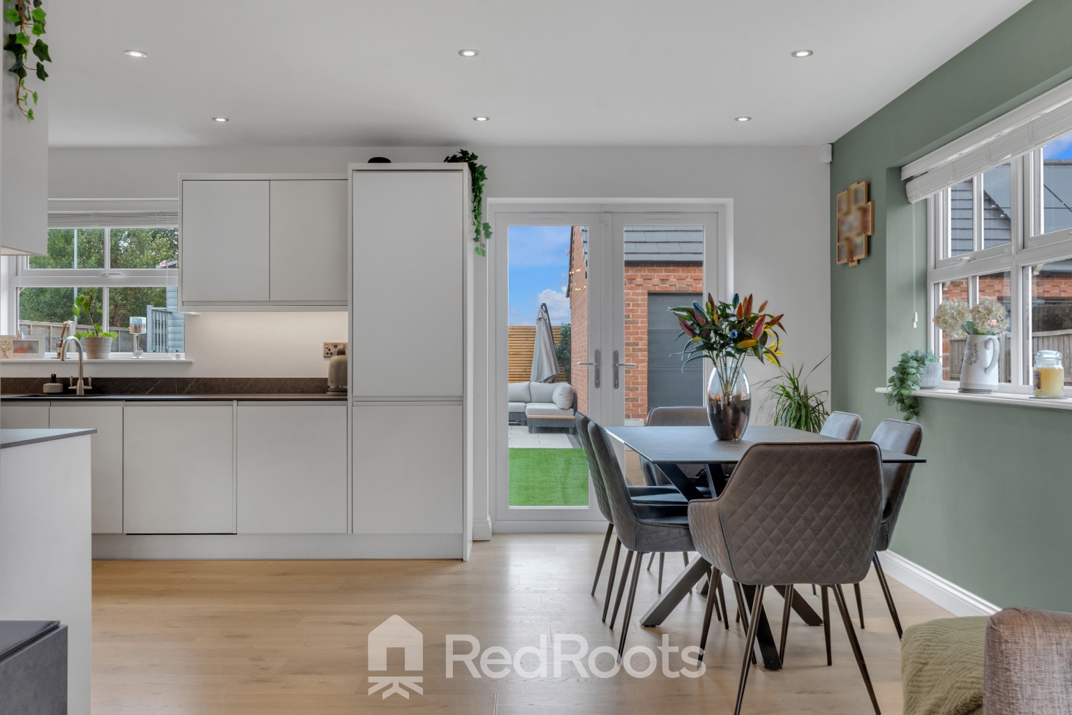 5 bed detached house for sale in The Willows, Main Street, Graizelound, Haxey, Doncaster, Lincolnshire, DN9 2LY  - Property Image 4