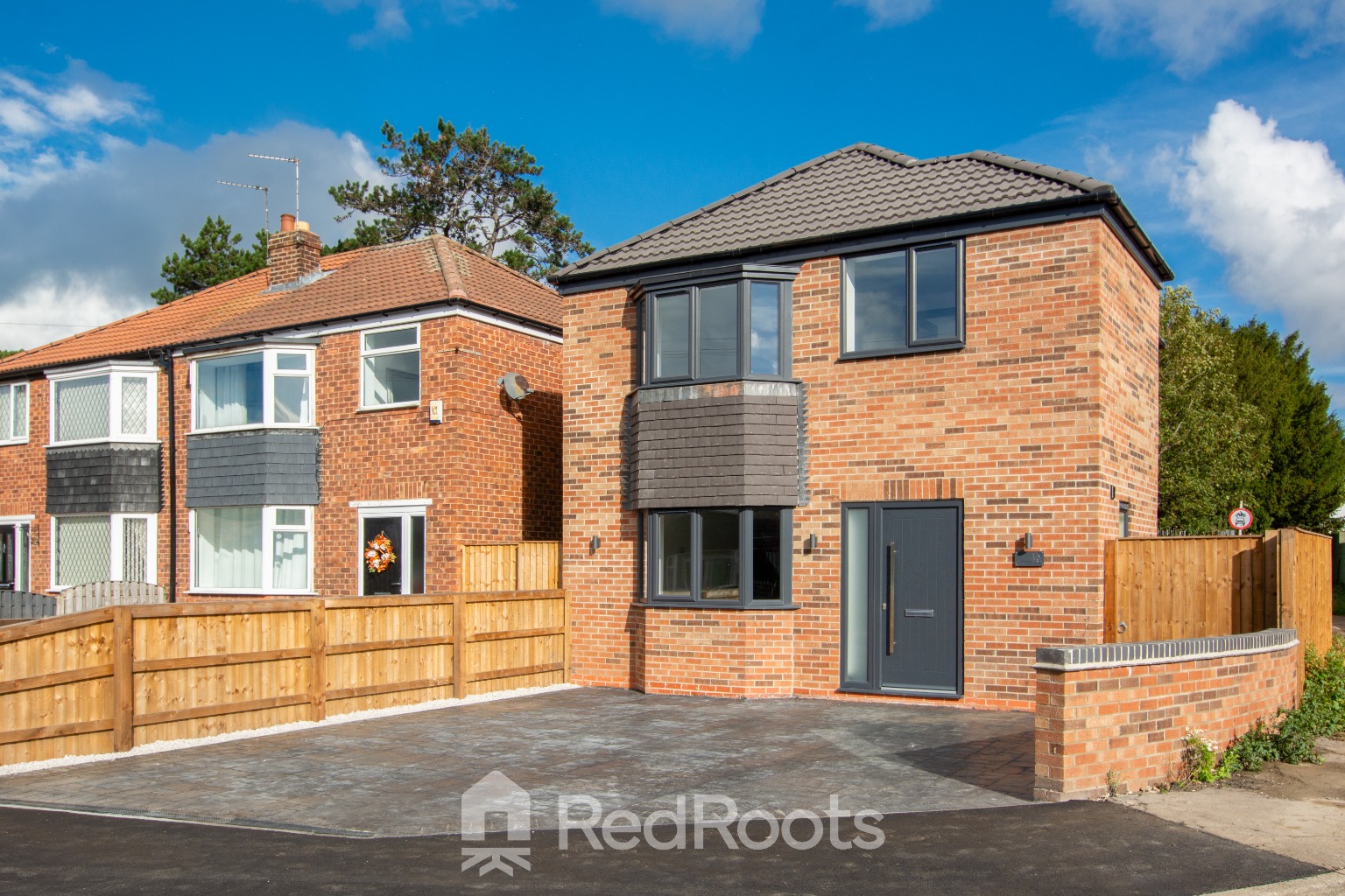3 bed detached house for sale in Eden Grove Road, Edenthorpe, Doncaster, South Yorkshire, DN3 2LN  - Property Image 1