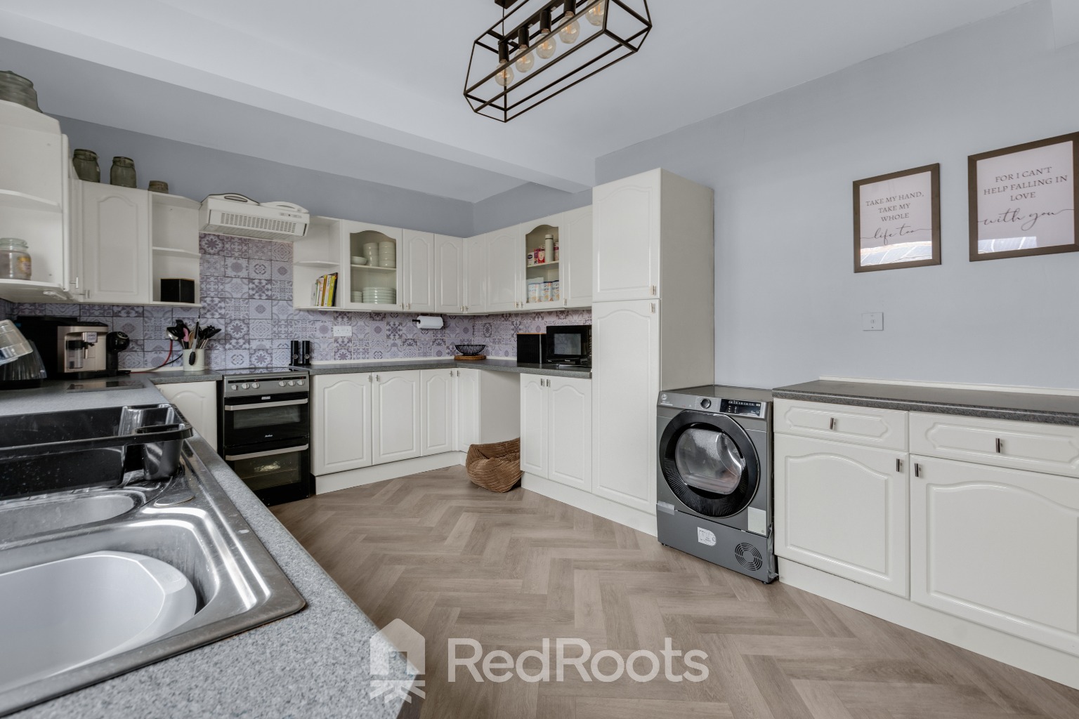 4 bed detached house for sale in High Street, Wroot, Doncaster, Lincolnshire, DN9  - Property Image 10
