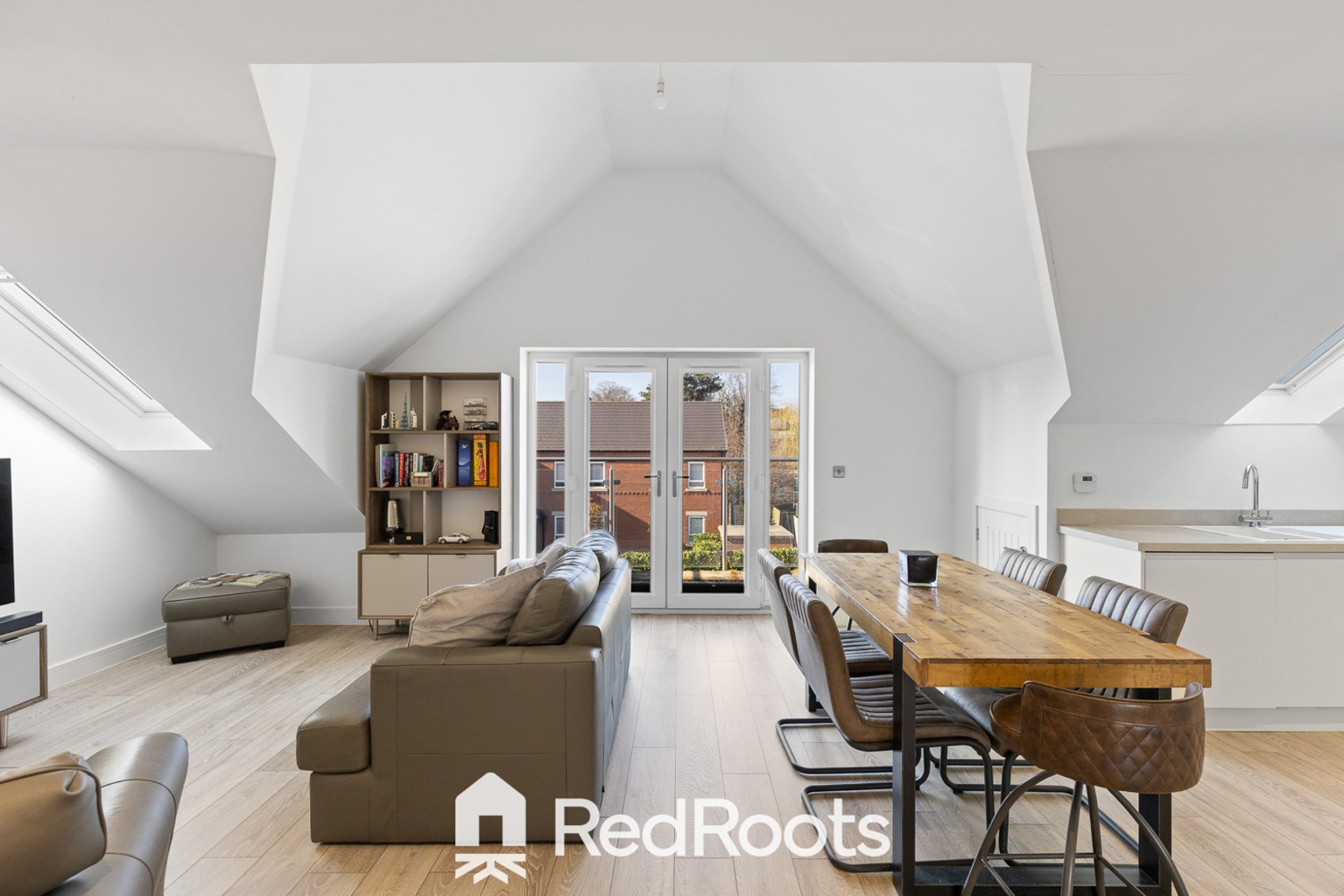 2 bed penthouse for sale in Regent Court, Station Road, Bawtry, Doncaster, South Yorkshire, DN10 6TL  - Property Image 5